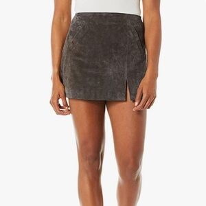 Blank NYC women’s gray suede mini skirt, 27 waist